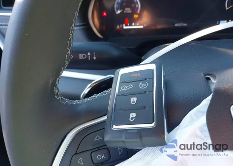 2024 Jeep Grand Cherokee L Altitude 4X4 from USA, damaged, VIN 1C4RJKAGXR8925850